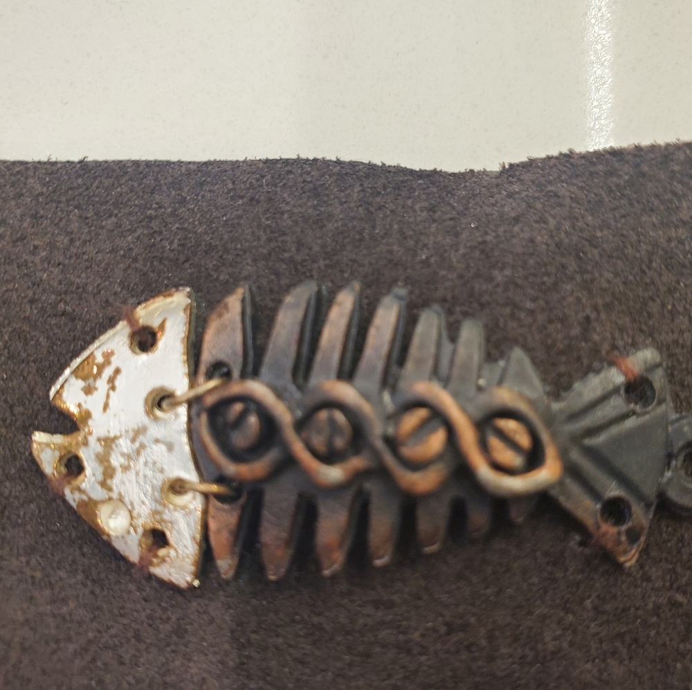 Women's Brown Suede Fish Bracellette
